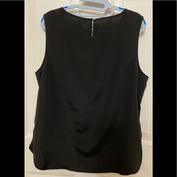 Merona Sleeveless Black Shell with Floral Design - Picture 4 of 4
